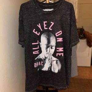 Tupac graphic tee